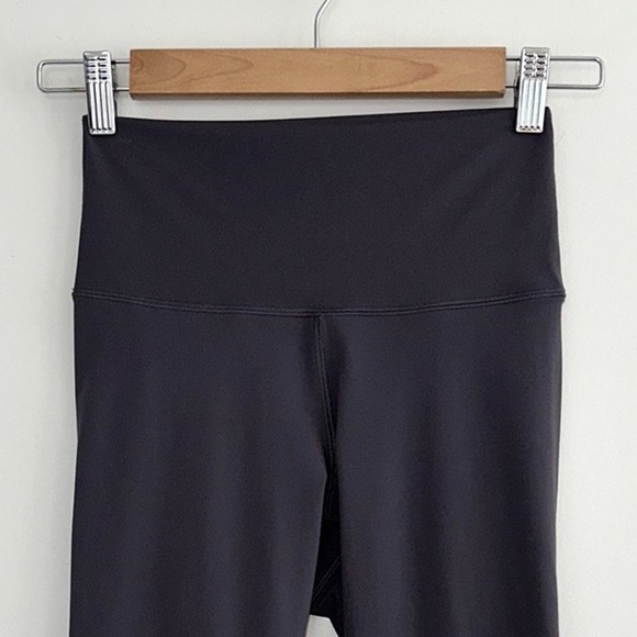 EVERLANE The Perform Legging® Cropped Ink Grey - Picture 4 of 9
